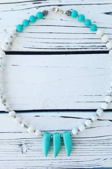 White speckled Feldspar and Turquoise Drop Stones Choker Necklace.